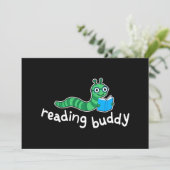 Niedlicher Lesewurm mit Buch Einladung (Stehend Vorderseite)