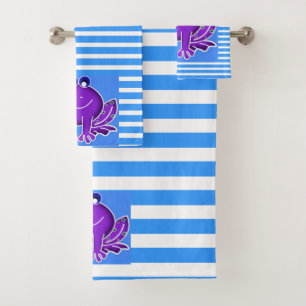 niedlicher lila Frosch in den blauen Streifen Badhandtuch Set