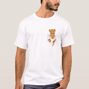 Niedlicher Lion Cube auf einem Pocket African Safa T-Shirt