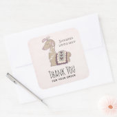 Niedlicher Llama Tragen eines Kronengeschäftes Vie Quadratischer Aufkleber (Umschlag)