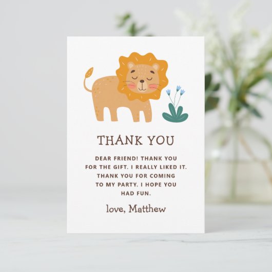 Niedlicher Löwe. Funny Animal Zoo Safari Kindergeb Dankeskarte (Stehend Vorderseite)