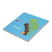 Niedlicher, lustig-grün-fröhlicher Chameleon-Carto Fliese (Seite)