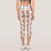 Niedlicher lustiger großer Wangen-Chipmunk-Cartoon Capri Leggings (Rückseite)