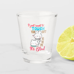Niedlicher lustiger Hase, ich will einfach nur dei Schnapsglas