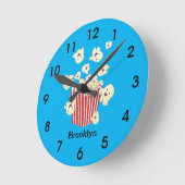 Niedlicher lustiger Popcorn-Cartoon Runde Wanduhr (Winkel)