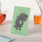 Niedlicher, lustiger Porcuppspiel Banjo Cartoon Sockelschild (In SItu)