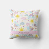 Niedlicher Mädchenfarbenfroher Regenbogenname Kissen (Rückseite)