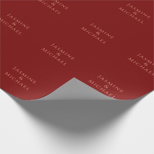 Niedlicher Minimalistischer Deep Red & Peach Name Geschenkpapier (Ecke)
