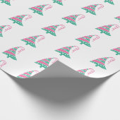 Niedlicher moderner Rosa- und Grüner Weihnachtsbau Geschenkpapier (Ecke)