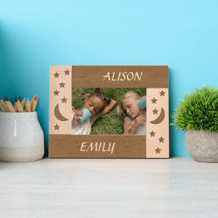 Niedlicher Mond und Sterne mit 2 Individuellen Nam Geätzte Rahmen