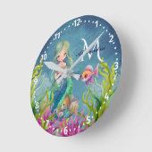 Niedlicher Monogramm Name Aquarellfarbe Mermaid Runde Wanduhr (Winkel)