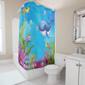 Niedlicher Monogramm Name Küstenschildkrötenwal Duschvorhang (Beispiel)