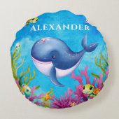 Niedlicher Monogramm Name Küstenschildkrötenwal Rundes Kissen (Rückseite)