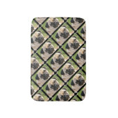 Niedlicher Mops Badematte (Vorderseite Vertikal)