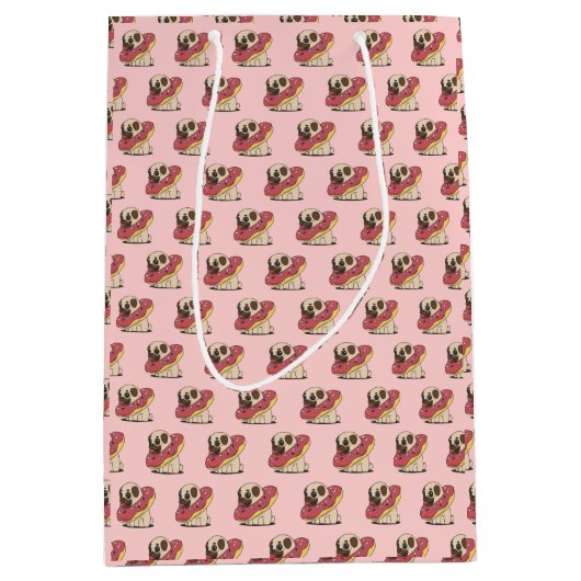 Niedlicher Mops in Donut-Geschenktaschen Mittlere Geschenktüte (Vorderseite)