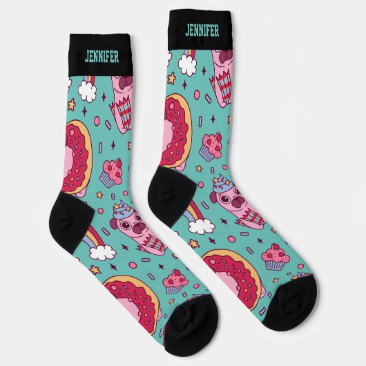 Niedlicher Mops Regenbogen Cupcake Retro Muster Do Socken (Rechts)