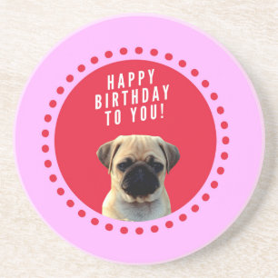 Niedlicher Mops Welpen Hund Happy Birthday Red Dot Untersetzer