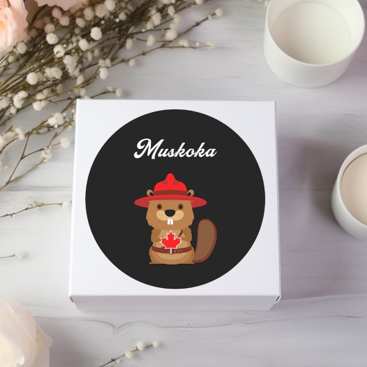 Niedlicher Muskoka Canada Beaver mit Red Hat Dark  Runder Aufkleber