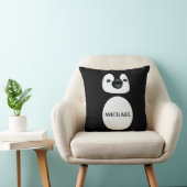 Niedlicher Name der Pinguin Monogramm in Schwarzwe Kissen (Stuhl )