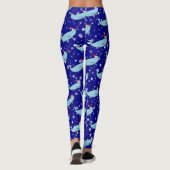 Niedlicher Narwhal im Muster der Weihnachtsmannmüt Leggings (Rückseite)