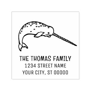 Niedlicher Narwhal mit großer Horn-Name-Adresse Permastempel