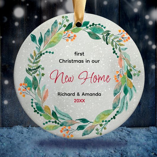 Niedlicher neuer Zuhause-Kranz Keramik Ornament