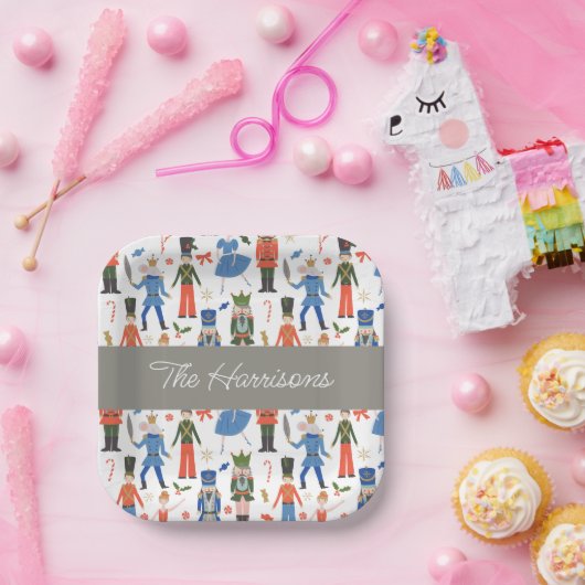 Niedlicher Nutcracker Personalisiert Weihnachten Pappteller (Party)