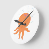 Niedlicher Octopus-Cartoon Runde Wanduhr (Winkel)