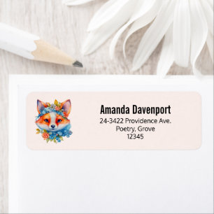 Niedlicher Orange Fox mit Blumenkronenadresse