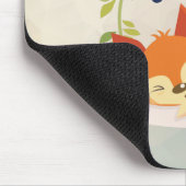 Niedlicher Orangenfox mit grünem Blätter Kranz Mousepad (Ecke)