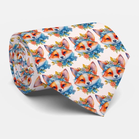 Niedlicher Orangenfuchs mit Blumenmuster Krawatte (Gerollt)