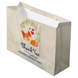 Niedlicher Orangenfuchs, rote Herzen und ein grüne Große Geschenktüte