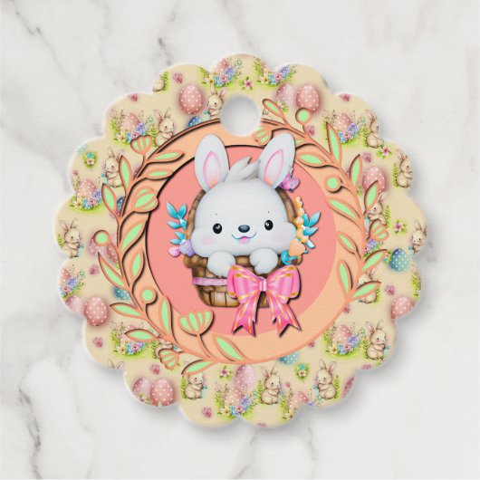 Niedlicher Osterhase im Korb Geschenkanhänger (Vorderseite)