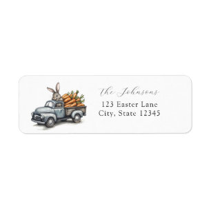 Niedlicher Osterhase im rustikalen Vintagen LKW