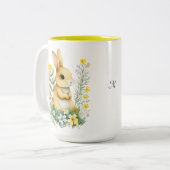 Niedlicher Osterhase und Monogramm auf Weiß Zweifarbige Tasse (Vorderseite Links)