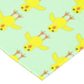 Niedlicher Osterkick Tischdecke (Schrägansicht)