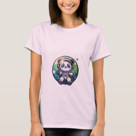 niedlicher Panda-Astronaut, der vor der Erde schwe T-Shirt