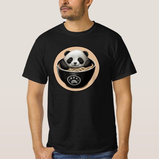 Niedlicher Panda-Bär, der in einer Schüssel Ramen T-Shirt (Vorderseite)