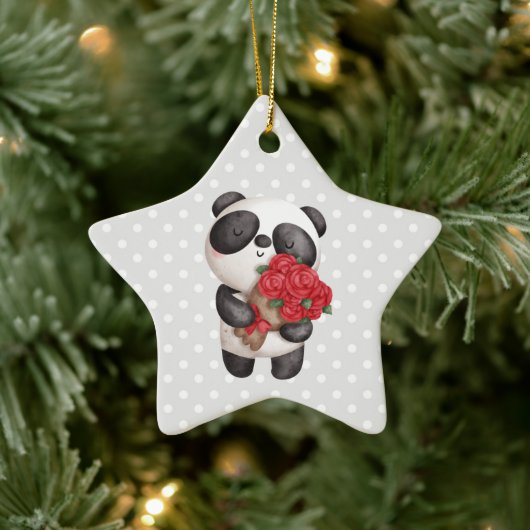 Niedlicher Panda-Bär mit Rose Bouquet Keramik Ornament (Baum)
