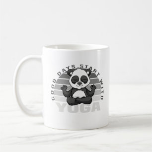 Niedlicher Panda, der Yoga macht, lustige Yoga-Pos Kaffeetasse