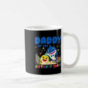 Niedlicher Papa vom Hai-Junge der Geburtstagsfamil Kaffeetasse