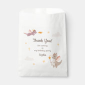 Niedlicher Pastel Dragons Stars Kindergeburtstag Geschenktütchen (Vorderseite)