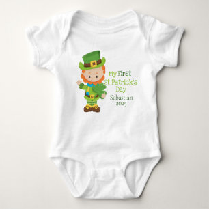 Niedlicher Personalisierter Leprechaun Erster St.  Baby Strampler