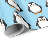 Niedlicher Pinguin Cartoon Custom Winter Blue Geschenkpapier (Rolleneckpunkt)