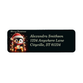 Niedlicher Pinguin in Weihnachtsbeleuchtung ummant