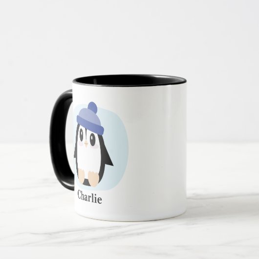Niedlicher Pinguin mit Blue Hat Christmas Tasse (Vorderseite Links)