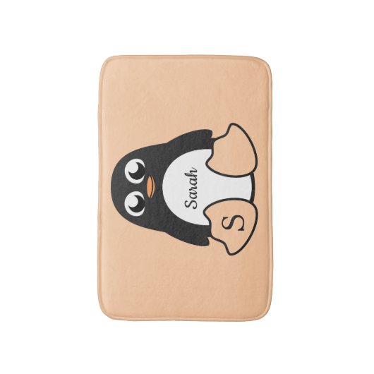 Niedlicher Pinguin mit Ihrem Namen Badematte (Vorderseite Vertikal)