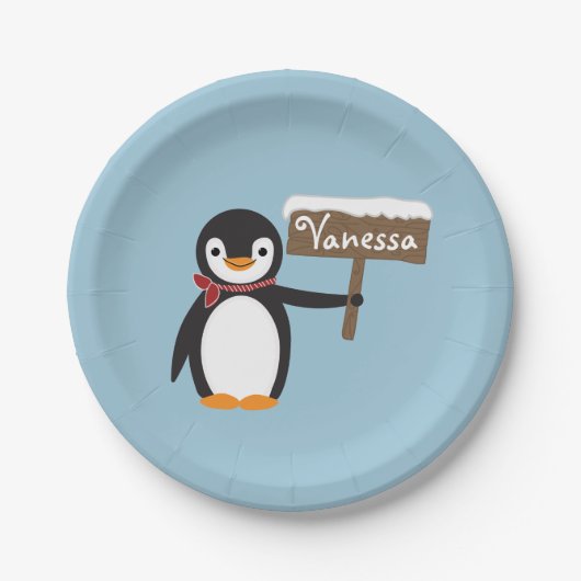 Niedlicher Pinguin mit Scarf und Holzschild Pappteller (Vorderseite)