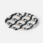 Niedlicher Pinguin-Pinguin Pappteller (Schrägansicht)