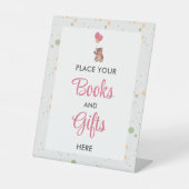 Niedlicher Pink Bear Cub Girl Showtisch Sockelschild (Vorderseite)